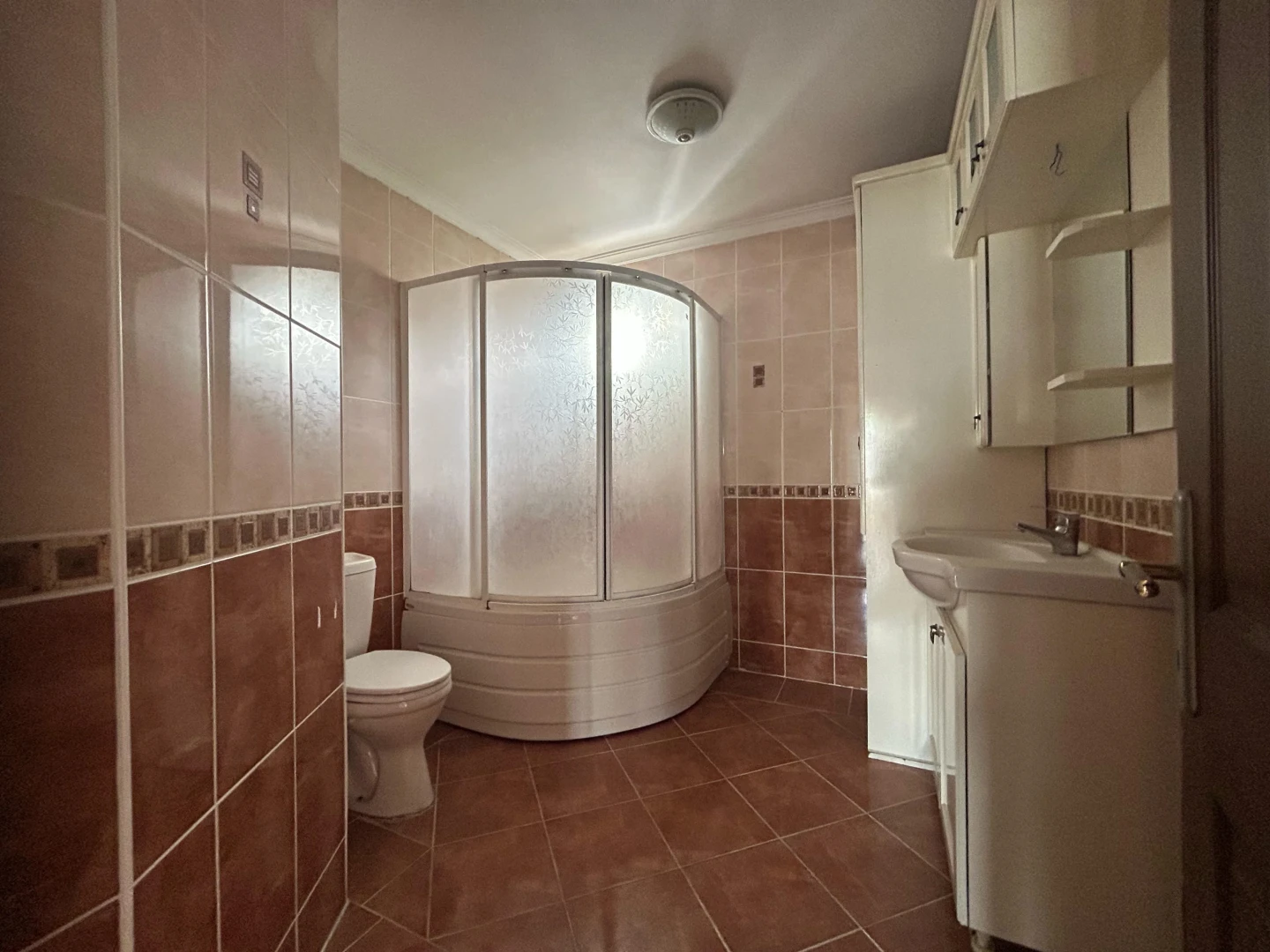 YÜKSELDEN CENNETAYAĞINDA TRİPLEX AYRI MUTFAK 5+1 MÜSTAKİL EV