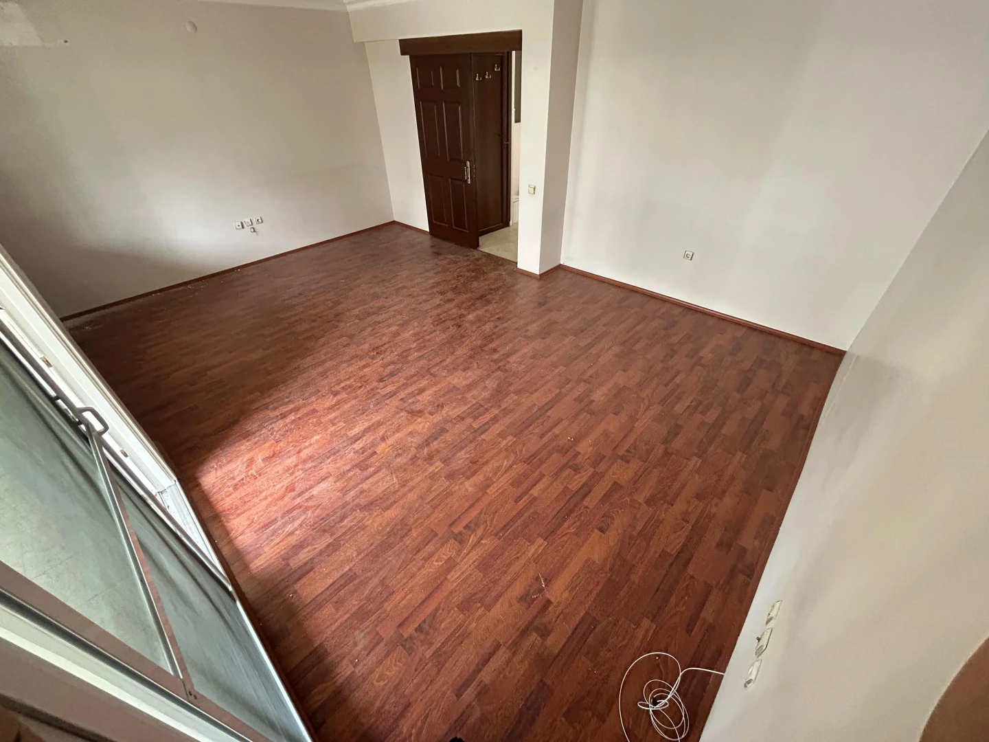 YÜKSELDEN CENNETAYAĞINDA TRİPLEX AYRI MUTFAK 5+1 MÜSTAKİL EV