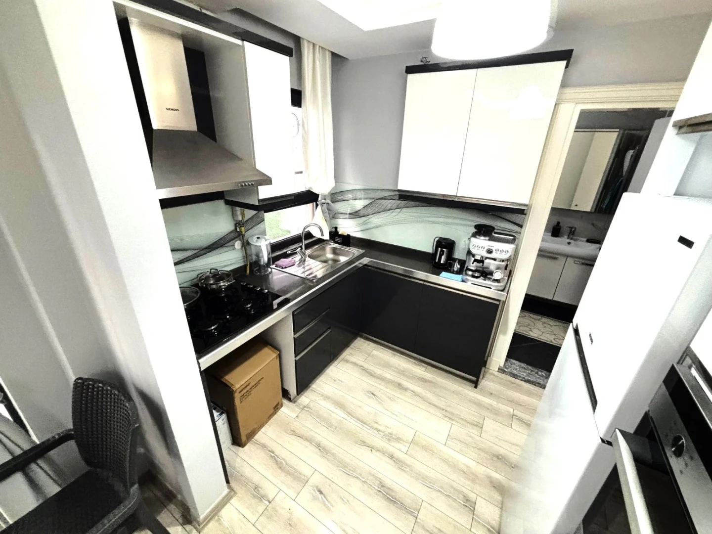 YÜKSELDEN AKÇAY'DA ULTRA LUX SİTEDE HAVUZ MANZARALI 1+1 DAİRE