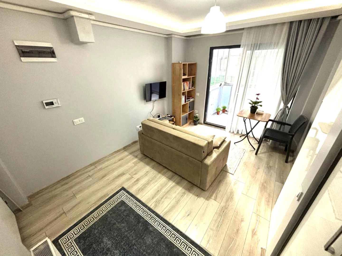 YÜKSELDEN AKÇAY'DA ULTRA LUX SİTEDE HAVUZ MANZARALI 1+1 DAİRE