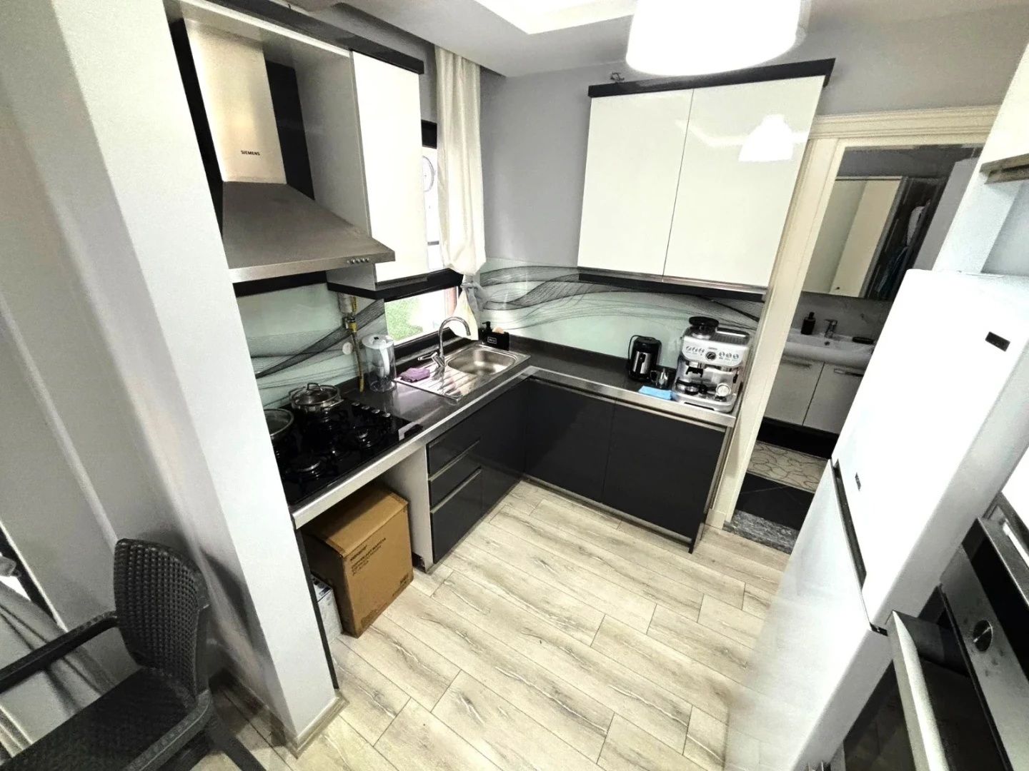 YÜKSELDEN AKÇAY'DA ULTRA LUX SİTEDE HAVUZ MANZARALI 1+1 DAİRE