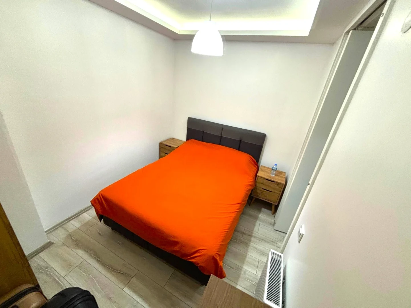 YÜKSELDEN AKÇAY'DA ULTRA LUX SİTEDE HAVUZ MANZARALI 1+1 DAİRE