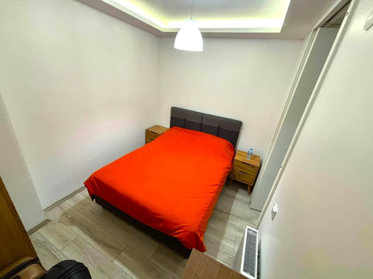 YÜKSELDEN AKÇAY'DA ULTRA LUX SİTEDE HAVUZ MANZARALI 1+1 DAİRE