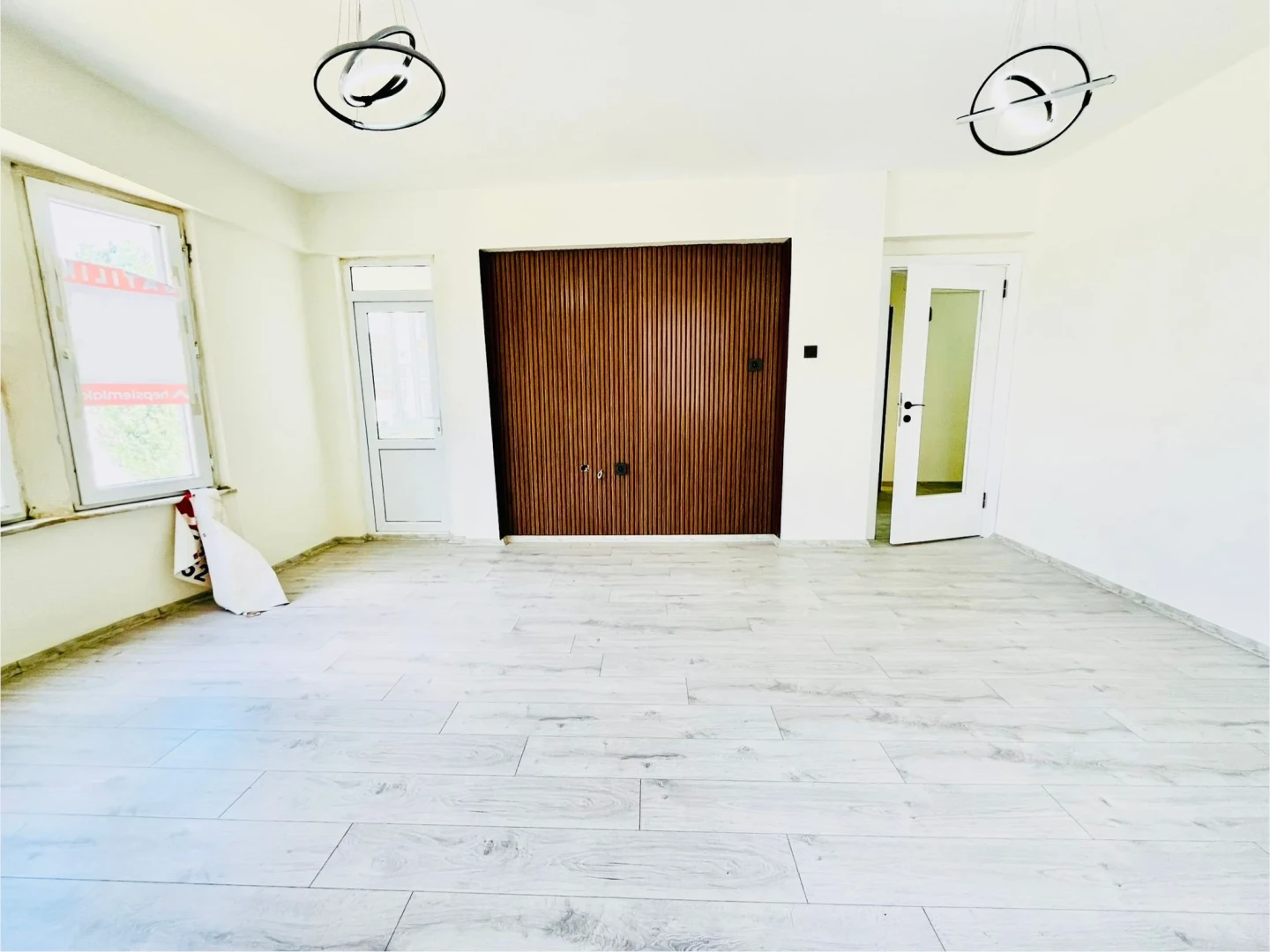 YÜKSELDEN ALTINKUMDA ARA KAT ÖN CEPHE SIFIR MASRAF 3+1 DAİRE