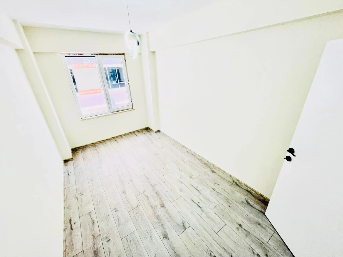 YÜKSELDEN ALTINKUMDA ARA KAT ÖN CEPHE SIFIR MASRAF 3+1 DAİRE