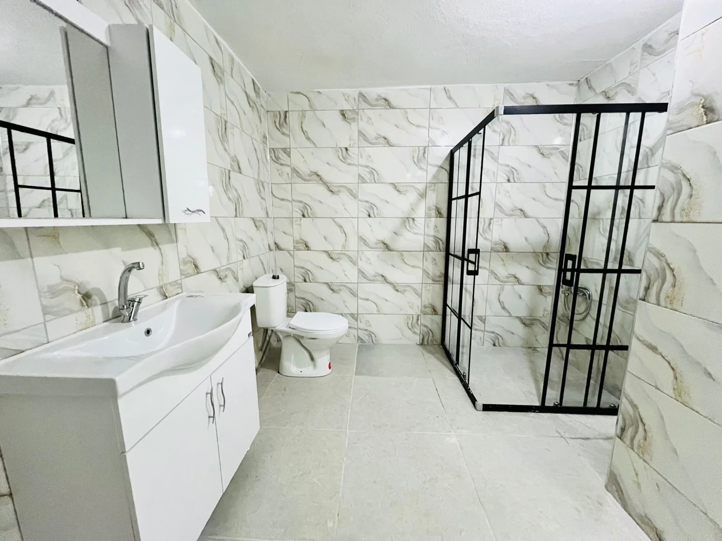 YÜKSELDEN ALTINKUMDA ARA KAT ÖN CEPHE SIFIR MASRAF 3+1 DAİRE