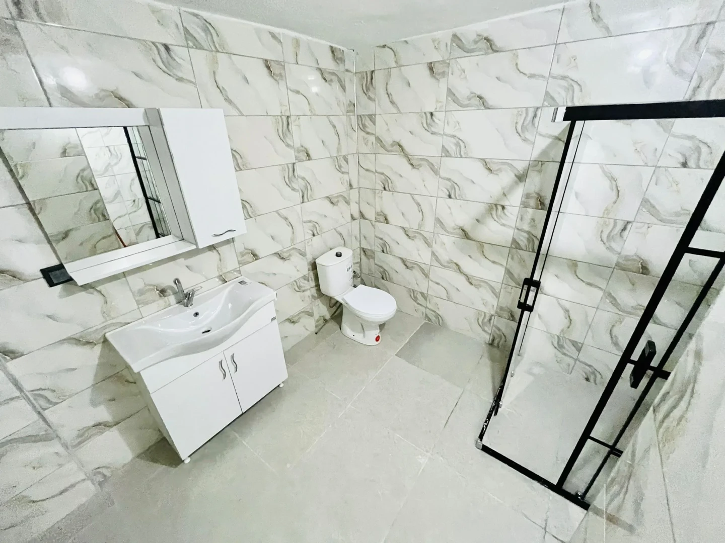 YÜKSELDEN ALTINKUMDA ARA KAT ÖN CEPHE SIFIR MASRAF 3+1 DAİRE