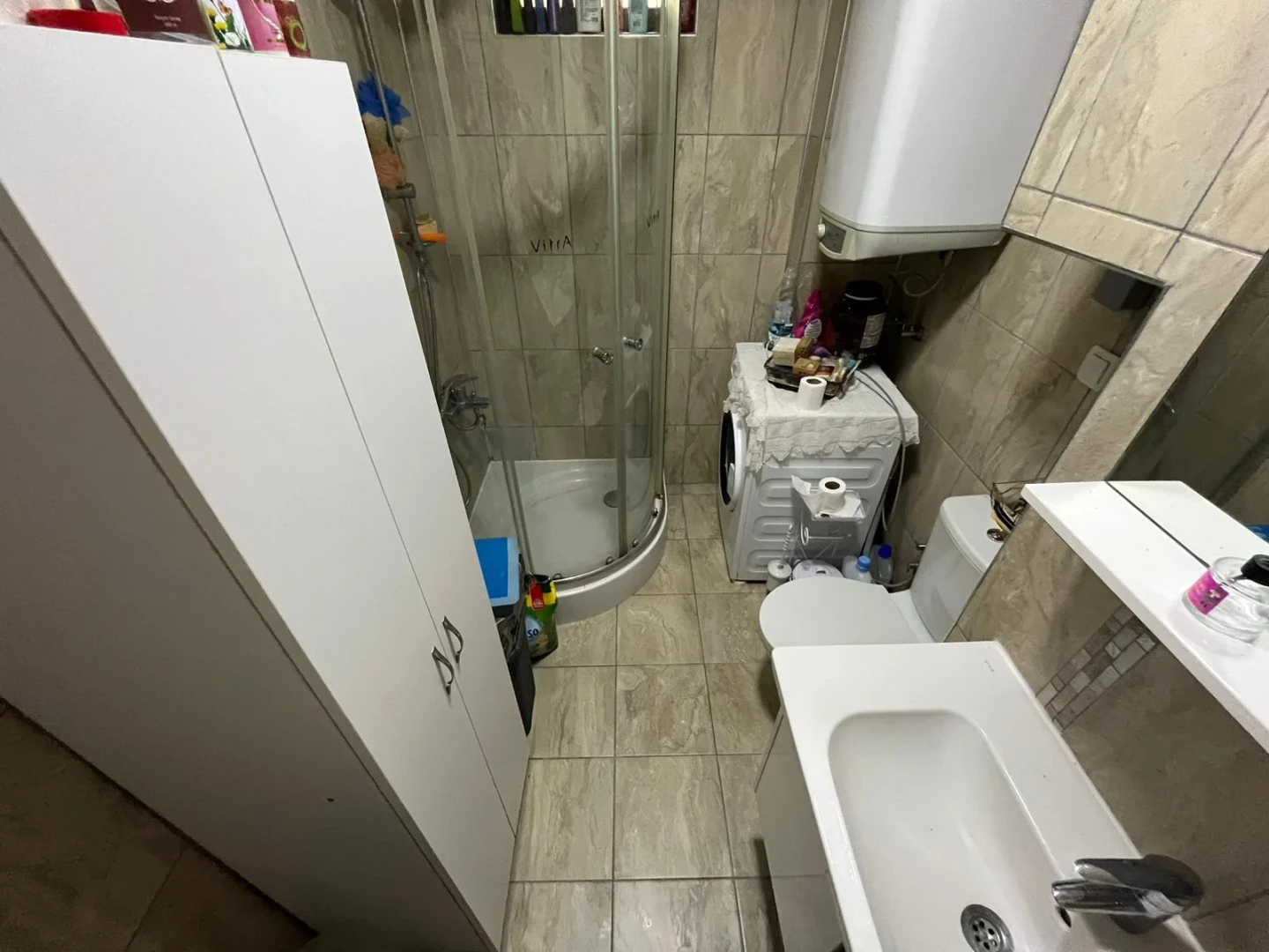 YÜKSEL'DEN AKÇAY MERKEZ'DE DENİZE 100m ÖNCEPHE FIRSAT 2+1 DAİRE
