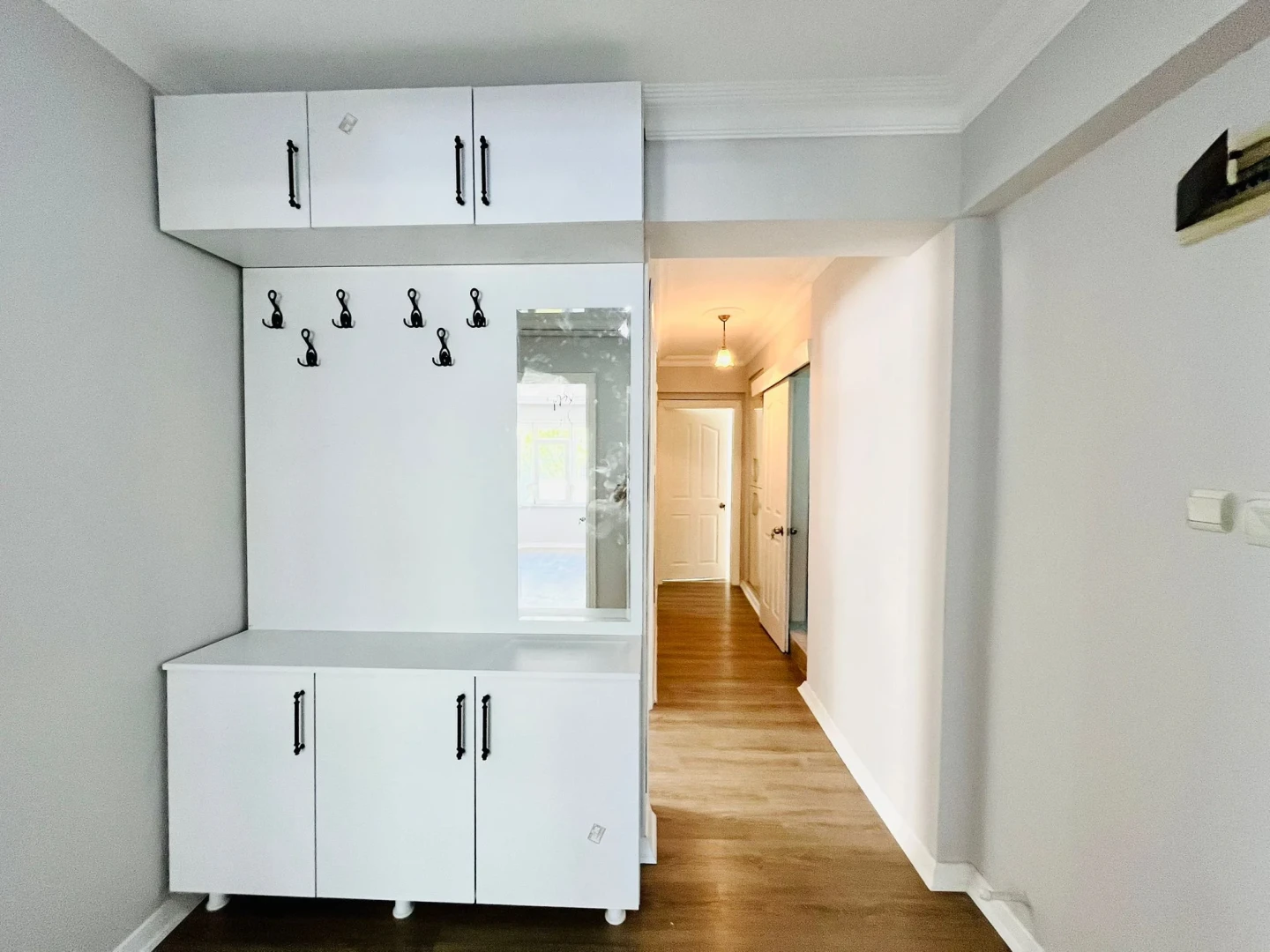 YÜKSELDEN İKİZÇAYDA ŞAHANE KONUM GENİŞ M2 SATILIK 3+1 LÜX DAİRE