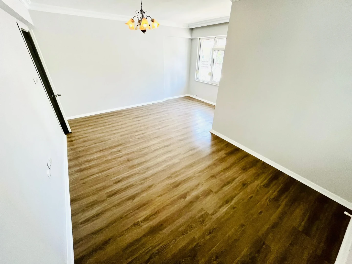 YÜKSELDEN İKİZÇAYDA ŞAHANE KONUM GENİŞ M2 SATILIK 3+1 LÜX DAİRE