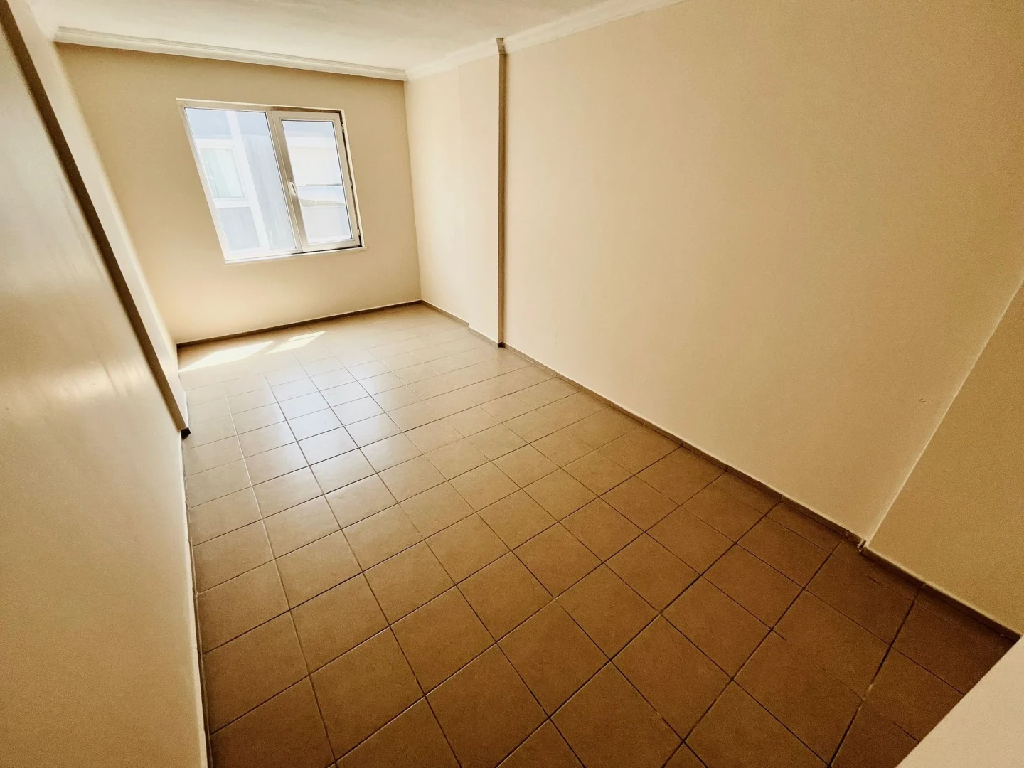 YÜKSELDEN ALTINKUMDA 120M2 ARAKAT DENİZE 700MT SATILIK 2+1 DAİRE