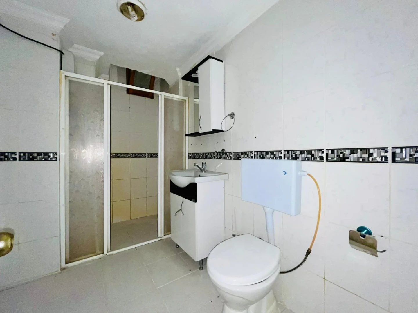 YÜKSELDEN ALTINKUMDA 120M2 ARAKAT DENİZE 700MT SATILIK 2+1 DAİRE