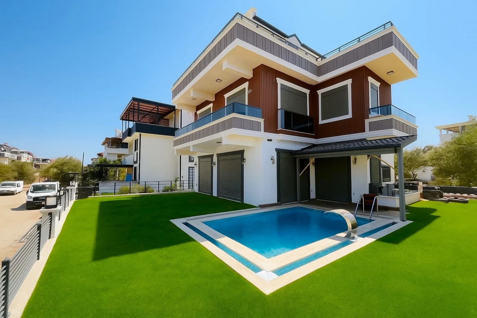 YÜKSELDEN GÜREDE 400 M2 ARSADA TAM BAĞIMSIZ HAVUZLU 6+1 VİLLA