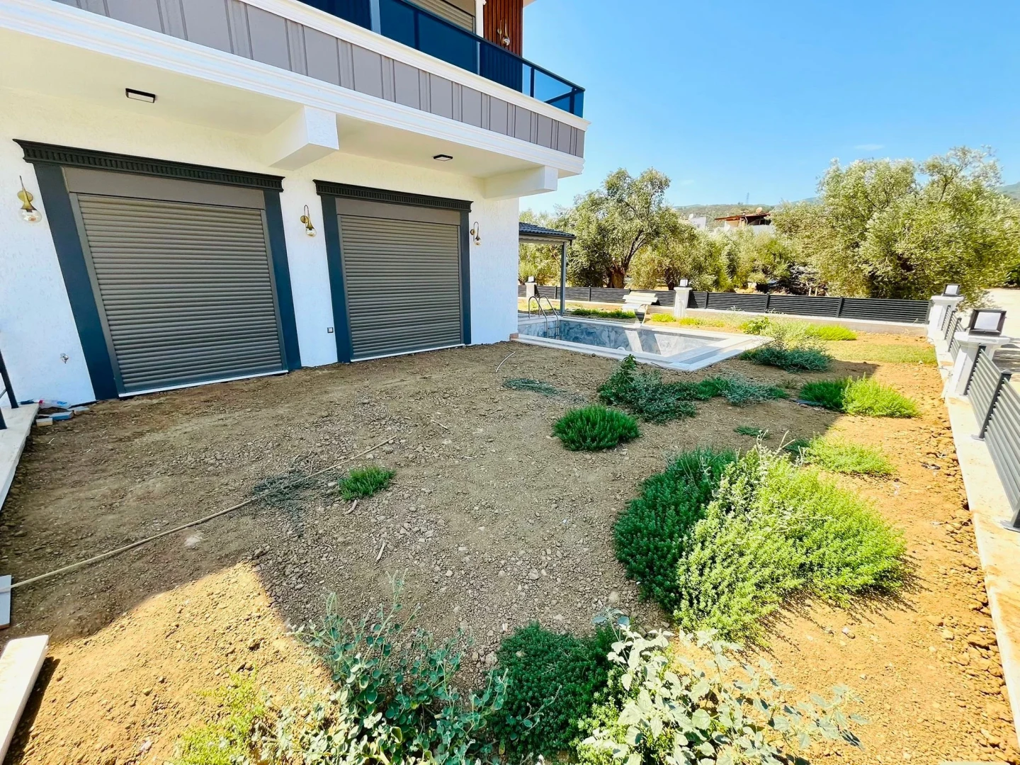 YÜKSELDEN GÜREDE 400 M2 ARSADA TAM BAĞIMSIZ HAVUZLU 6+1 VİLLA