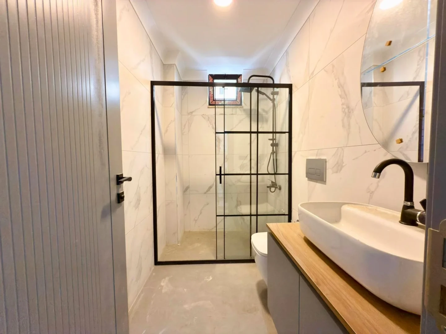 YÜKSELDEN ALTINKUMDA DENİZE YAKIN ÖN CEPHE EBEVEYNLİ 2+1 DAİRE