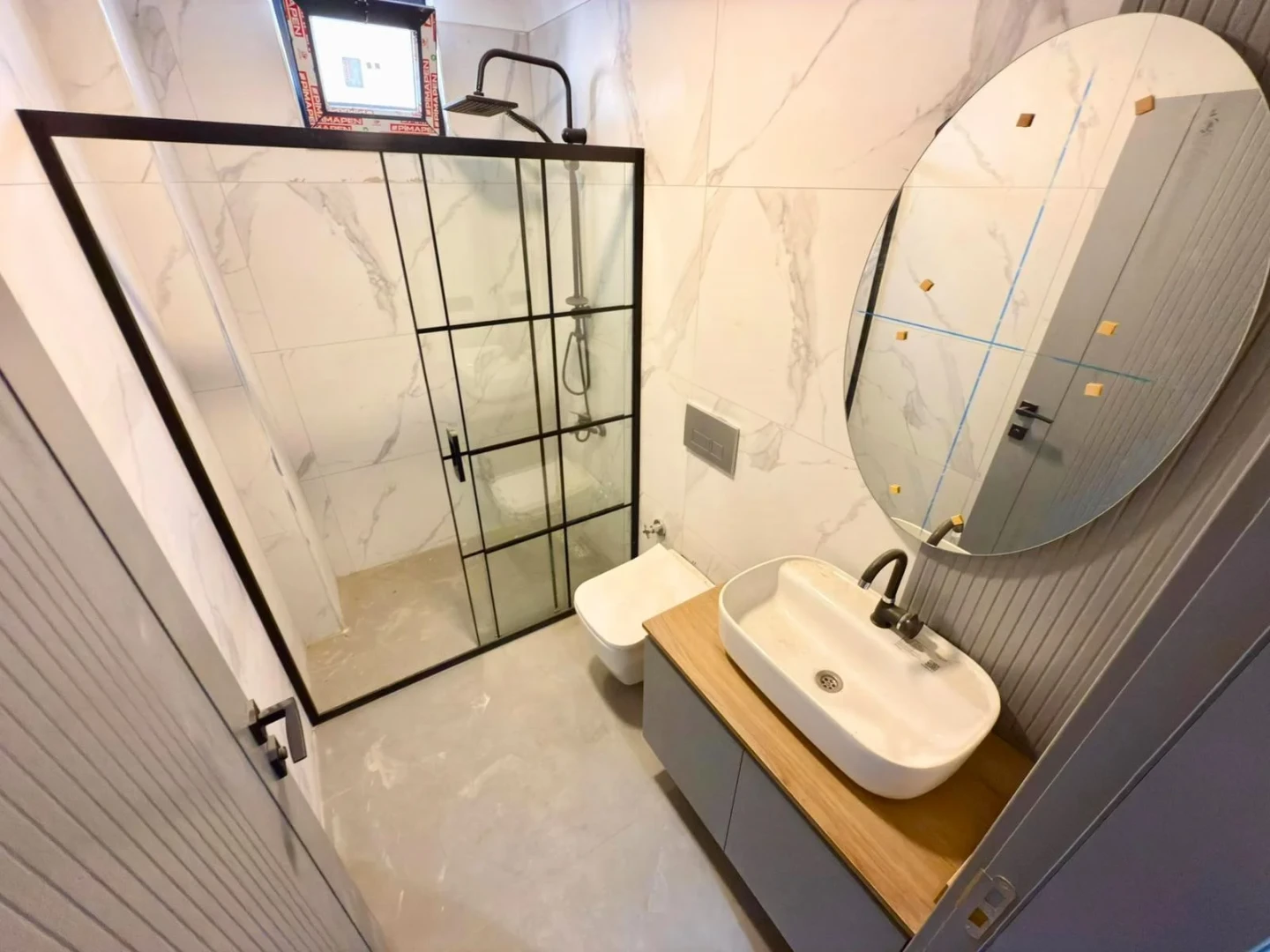 YÜKSELDEN ALTINKUMDA DENİZE YAKIN ÖN CEPHE EBEVEYNLİ 2+1 DAİRE