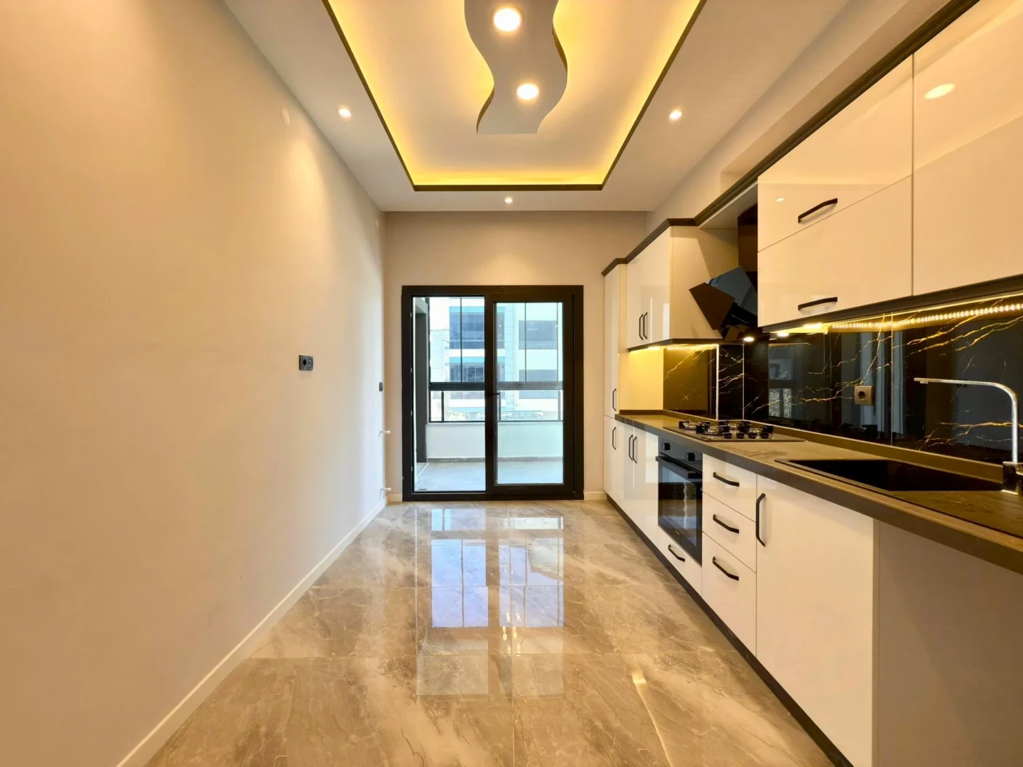 YÜKSELDEN ALTINKUMDA ULTRA LÜX SATILIK 2+1ÖN CEPHE SATILIK DAİRE