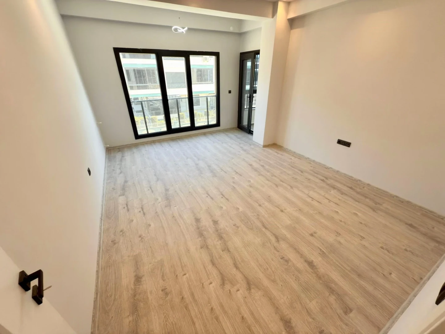 YÜKSELDEN ALTINKUMDA ULTRA LÜX SATILIK 2+1ÖN CEPHE SATILIK DAİRE