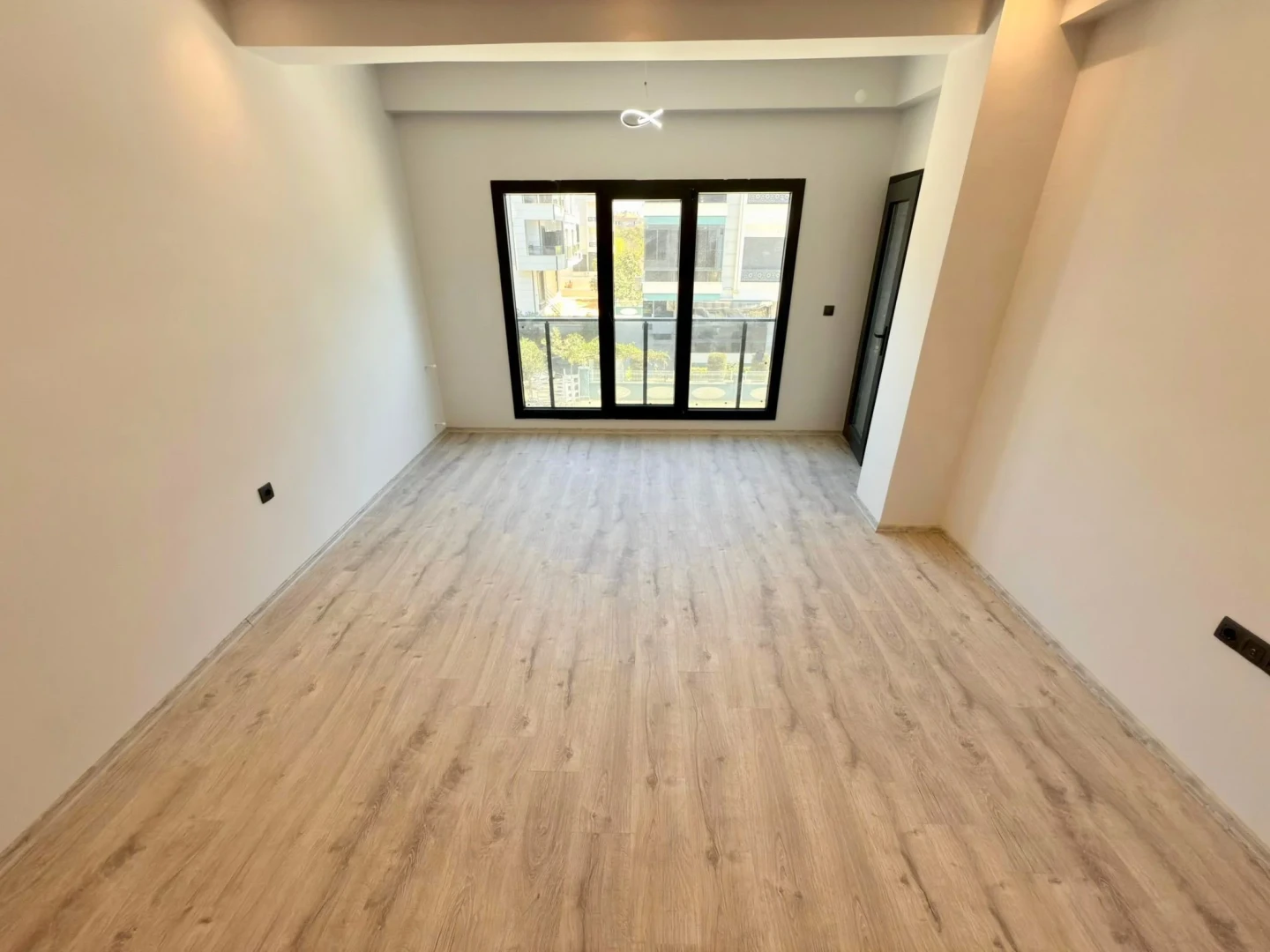 YÜKSELDEN ALTINKUMDA ULTRA LÜX SATILIK 2+1ÖN CEPHE SATILIK DAİRE
