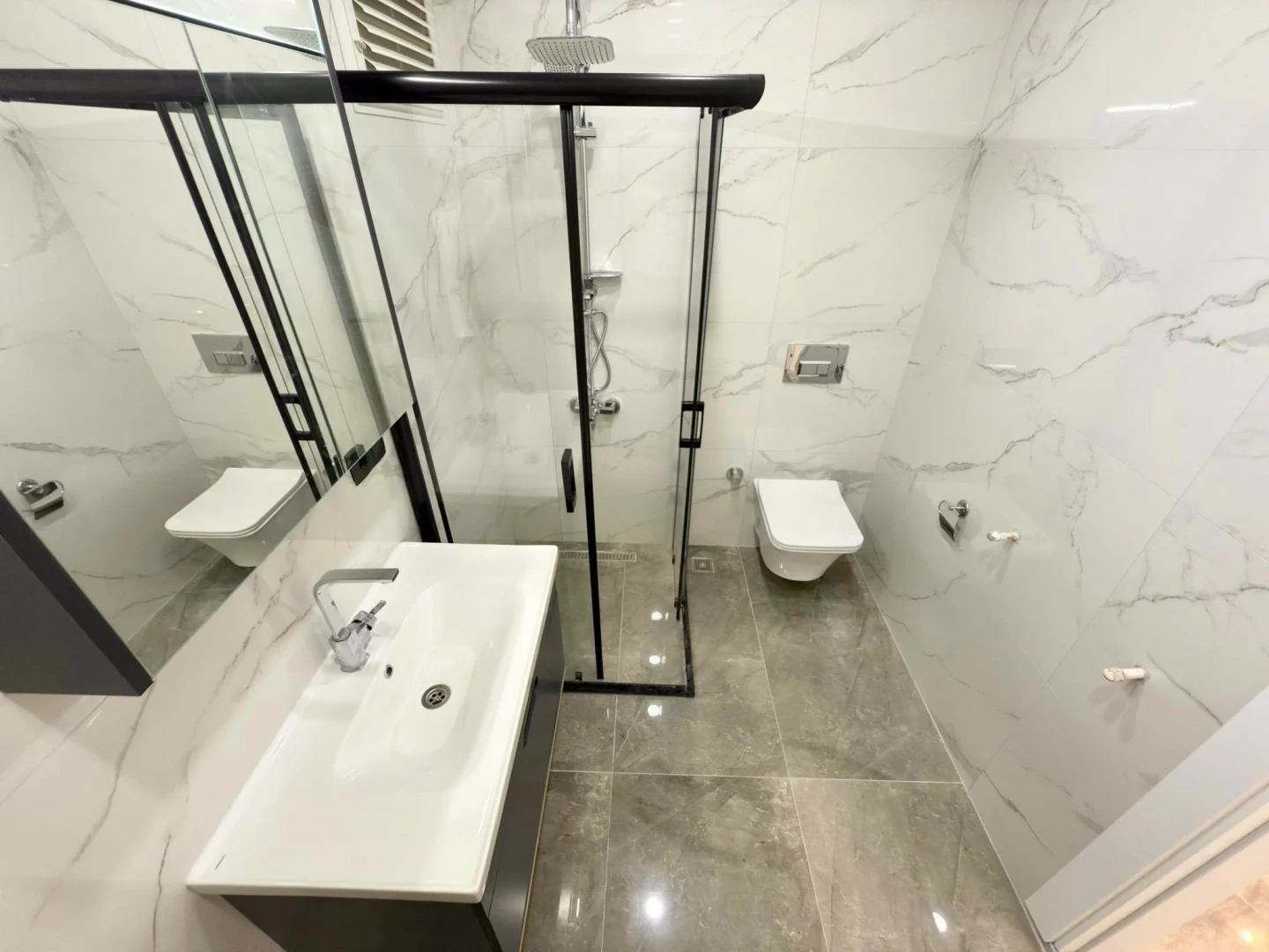 YÜKSELDEN ALTINKUMDA ULTRA LÜX SATILIK 2+1ÖN CEPHE SATILIK DAİRE