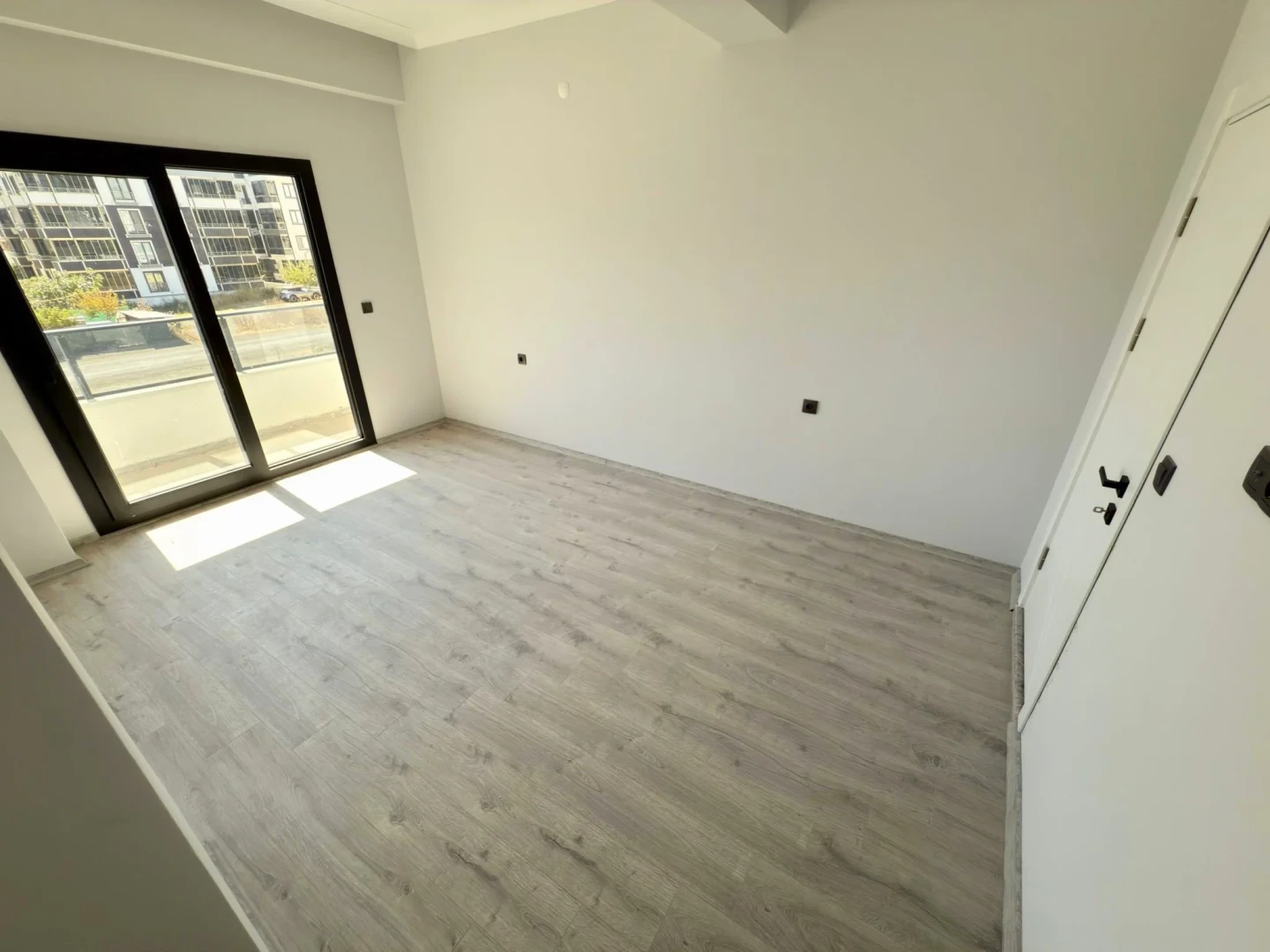 YÜKSELDEN ALTINKUMDA ULTRA LÜX SATILIK 2+1ÖN CEPHE SATILIK DAİRE