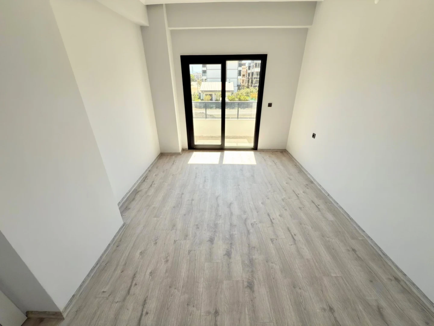 YÜKSELDEN ALTINKUMDA ULTRA LÜX SATILIK 2+1ÖN CEPHE SATILIK DAİRE