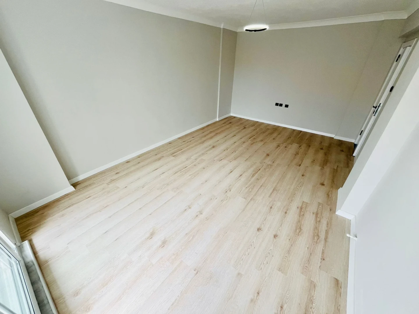 YÜKSELDEN İKİZÇAYDA YEŞİL MANZARALI ARA KAT ULTRA LÜKS 2+1 DAİRE