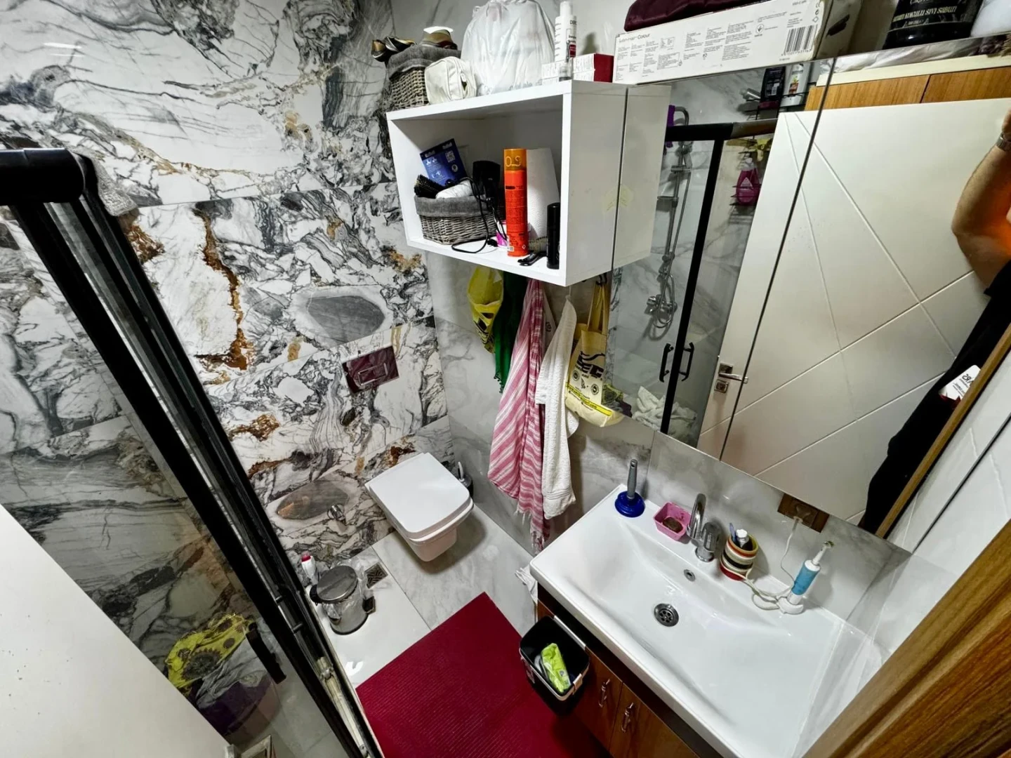 YÜKSELDEN AKÇAYDA LÜX VE GENİŞ ÖN CEPHE SATILIK FIRSAT 1+1 DAİRE