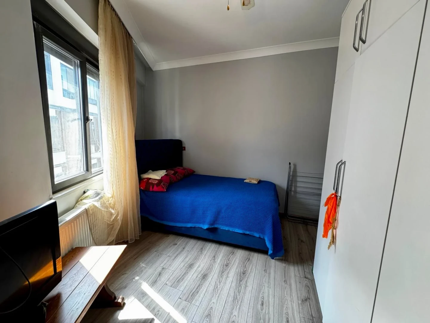 YÜKSELDEN AKÇAYDA LÜX VE GENİŞ ÖN CEPHE SATILIK FIRSAT 1+1 DAİRE