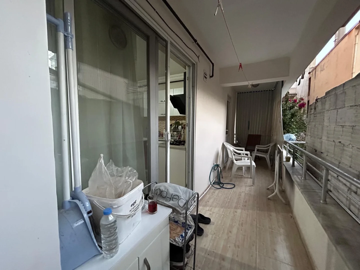 YÜKSELDEN EDREMİT'TE 2+1 HOBİ BAHÇELİ FULL EŞYALI DOĞALGAZLI SATILIK DAİRE