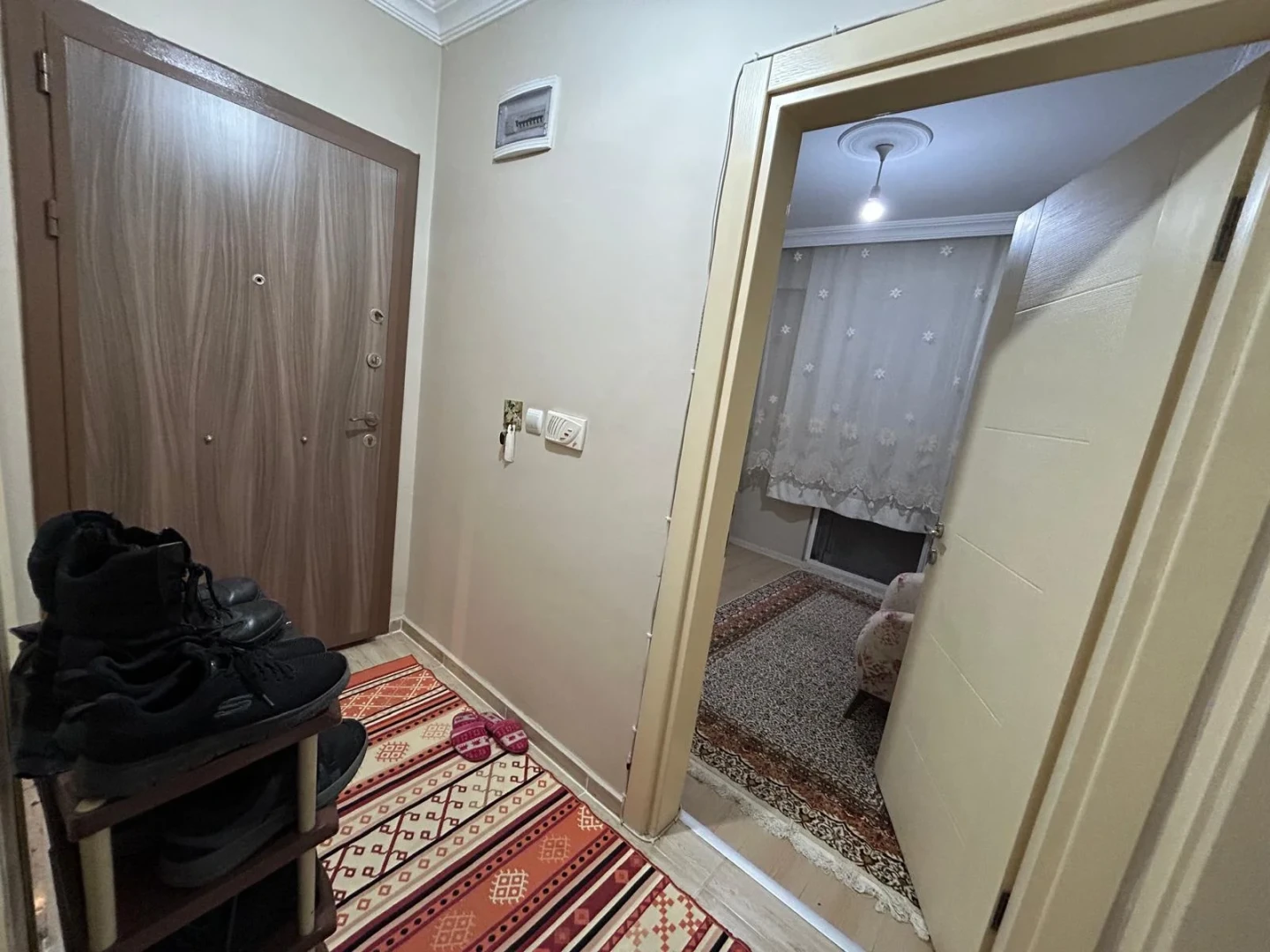 YÜKSELDEN EDREMİT'TE 2+1 HOBİ BAHÇELİ FULL EŞYALI DOĞALGAZLI SATILIK DAİRE
