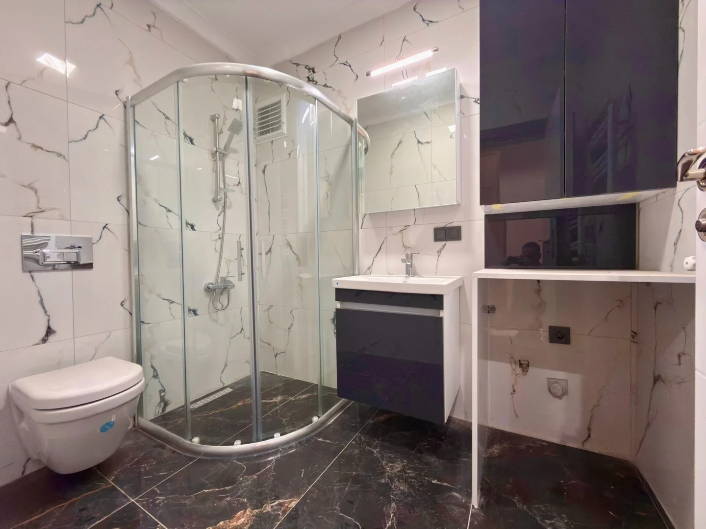 YÜKSEL'DEN ALTINKUM'DA ULTRA LUX SIFIR EBEVEYN BANYOLU 2+1 DAİRE