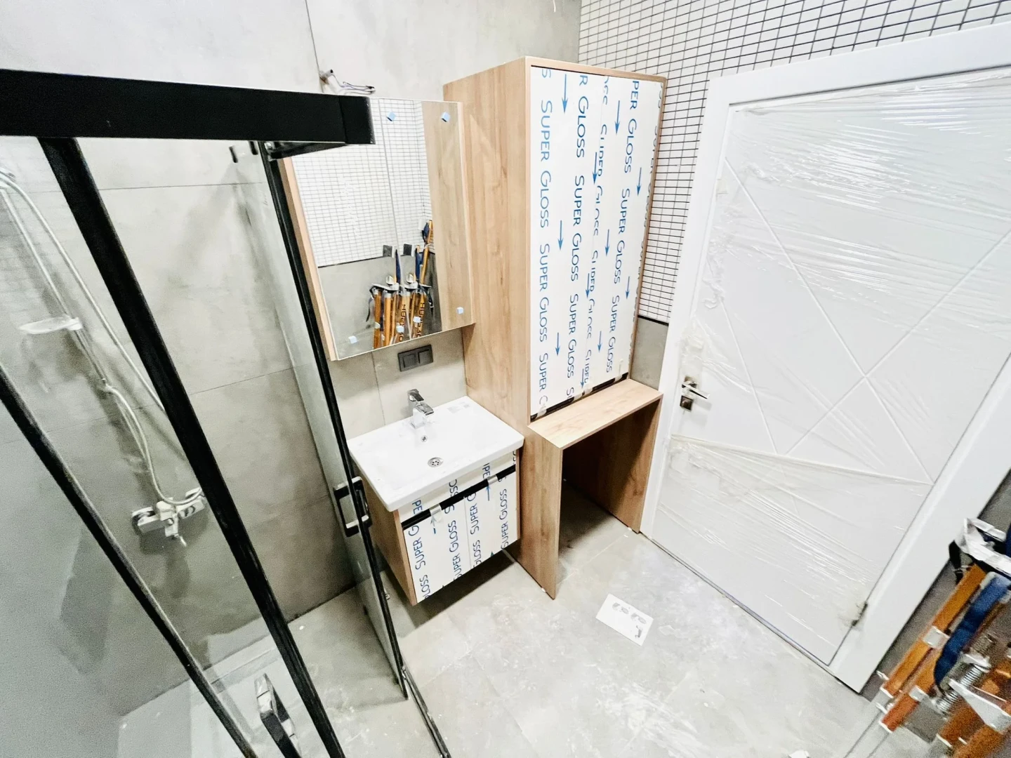 YÜKSELDEN ALTINKUMDA ARA KAT FORE KAZIKLI ULTRA LÜX 1+1 DAİRE