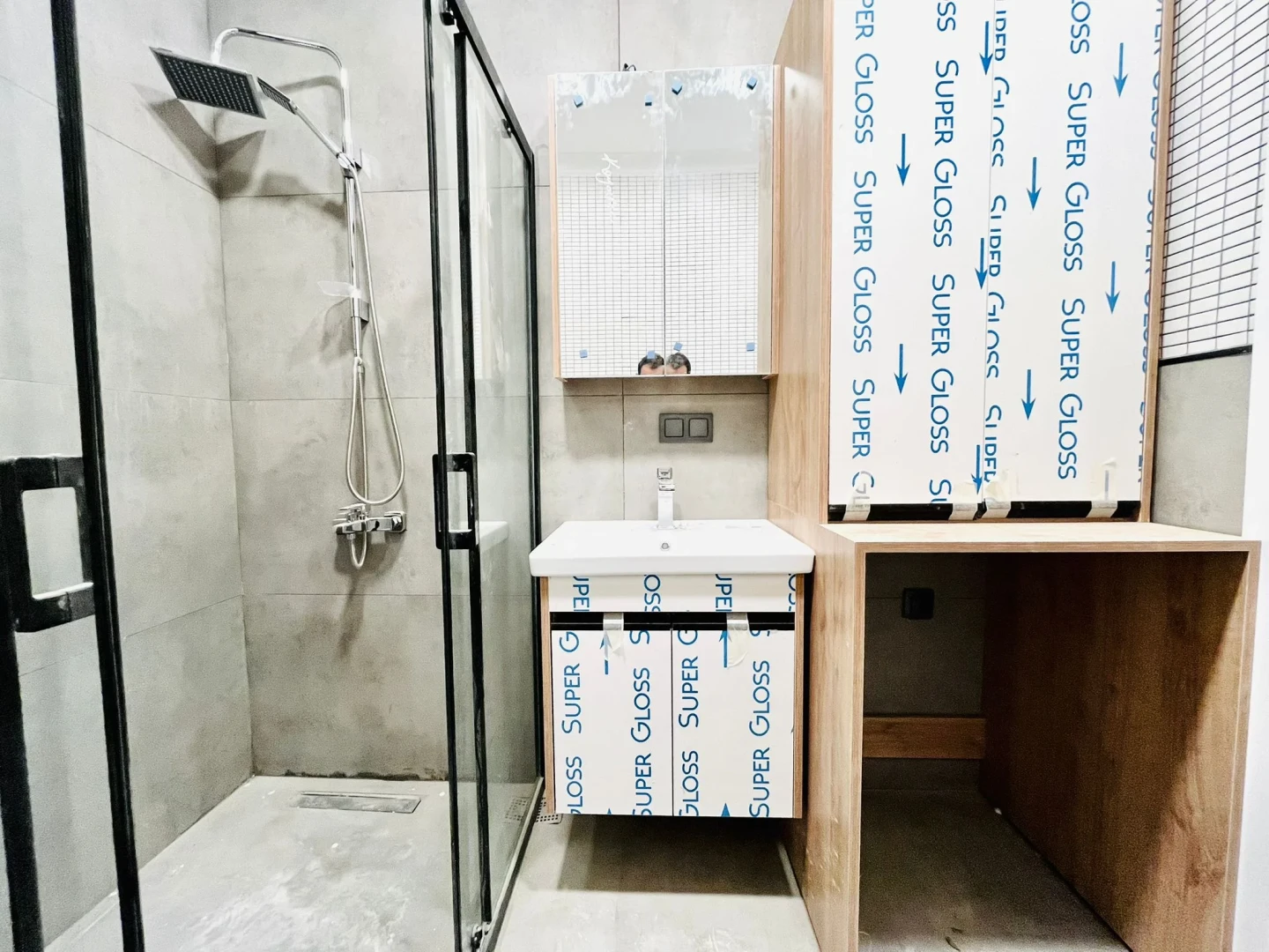 YÜKSELDEN ALTINKUMDA ARA KAT SIFIR ULTRA LÜX GENİŞ 1+1 DAİRE