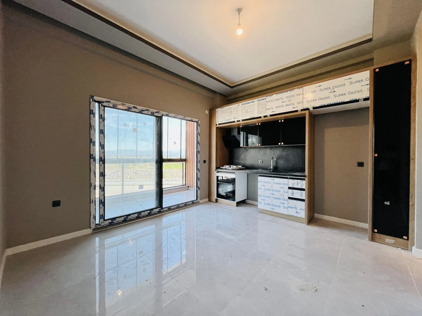 YÜKSELDEN ALTINKUMDA ARA KAT SIFIR ULTRA LÜX GENİŞ 1+1 DAİRE