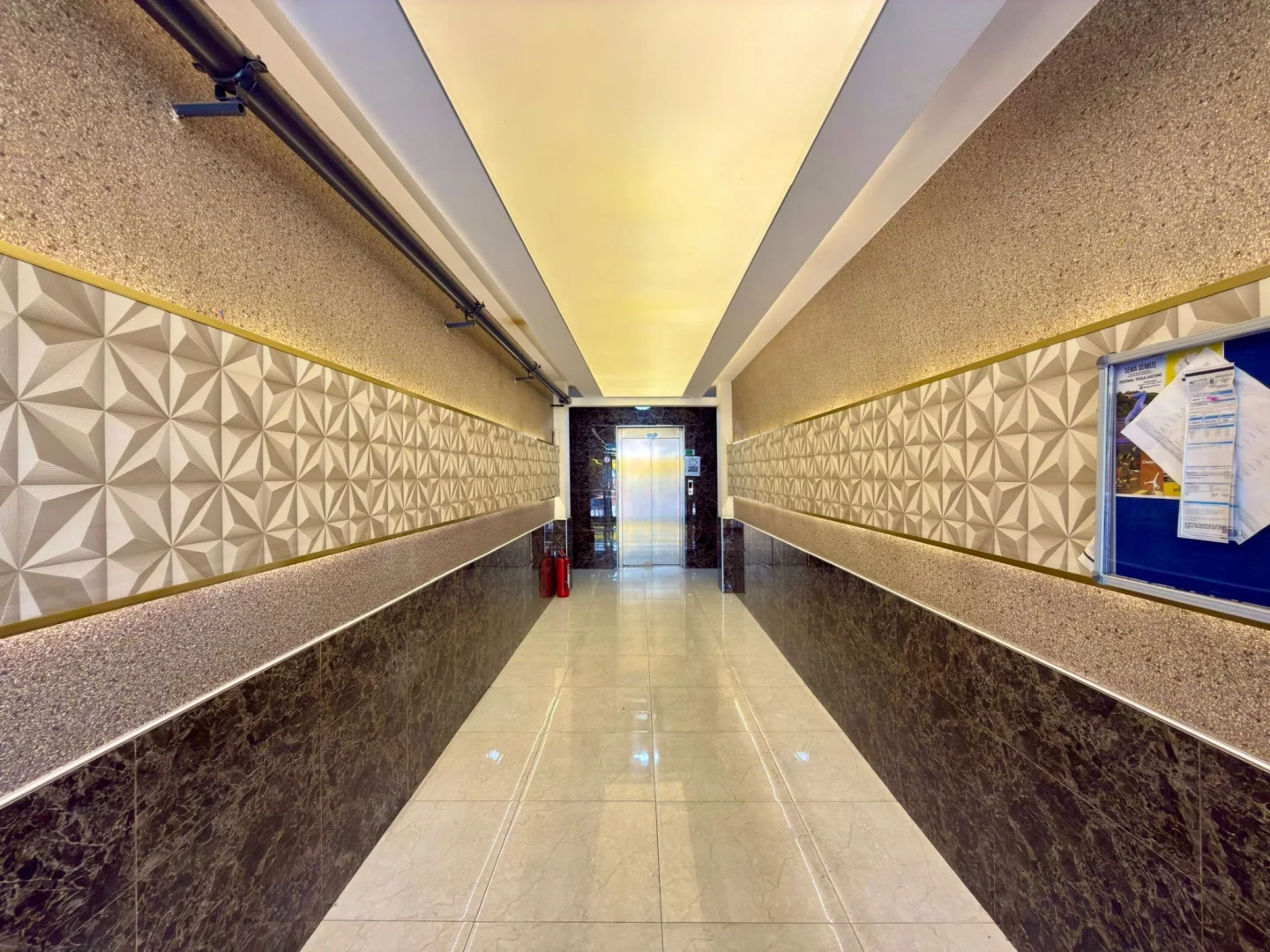 YÜKSELDEN ALTINKUMDA DONANIMLI SİTEDE ÖN CEPHE SATILIK 1+1DAİRE