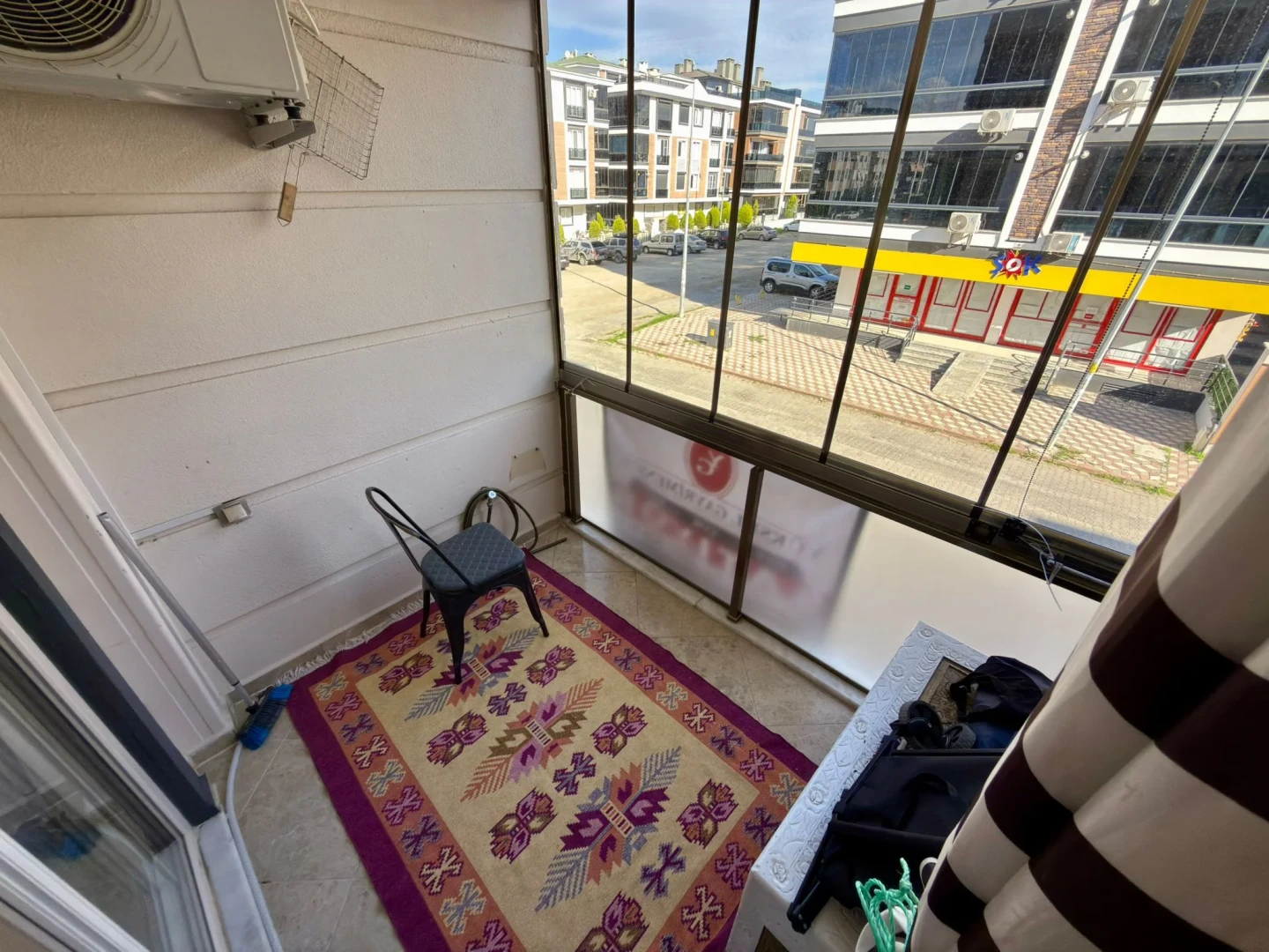 YÜKSELDEN ALTINKUMDA DONANIMLI SİTEDE ÖN CEPHE SATILIK 1+1DAİRE