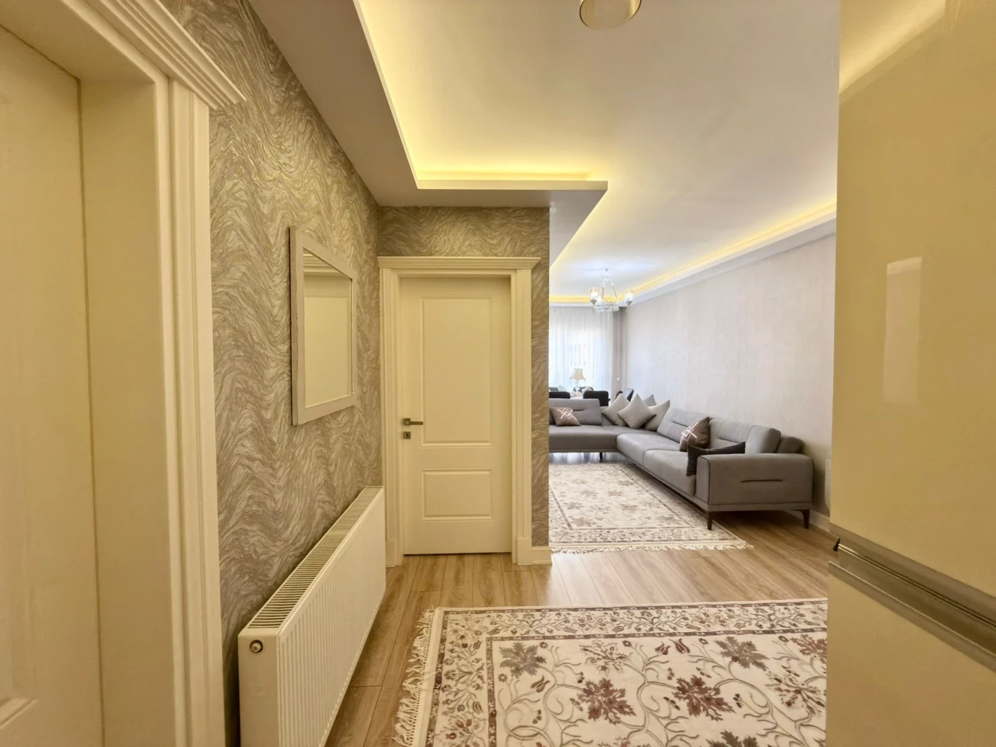 YÜKSELDEN ALTINKUMDA DONANIMLI SİTEDE ÖN CEPHE SATILIK 1+1DAİRE