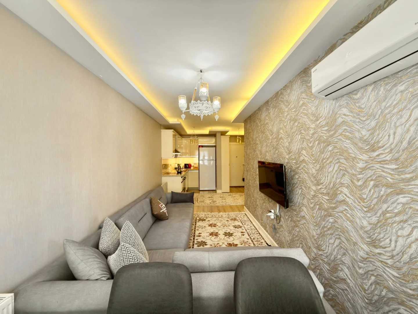 YÜKSELDEN ALTINKUMDA DONANIMLI SİTEDE ÖN CEPHE SATILIK 1+1DAİRE