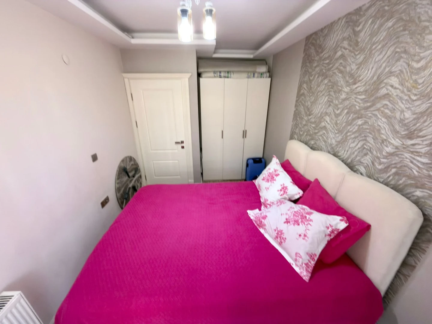 YÜKSELDEN ALTINKUMDA DONANIMLI SİTEDE ÖN CEPHE SATILIK 1+1DAİRE