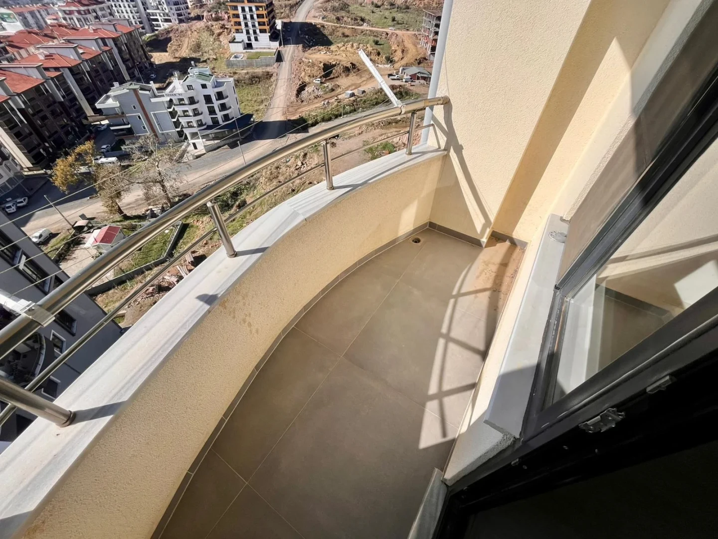 YÜKSELDEN ATATÜRK MH. ŞEHİR MANZARALI AYRI MUTFAK 3+1 ŞIK DAİRE*