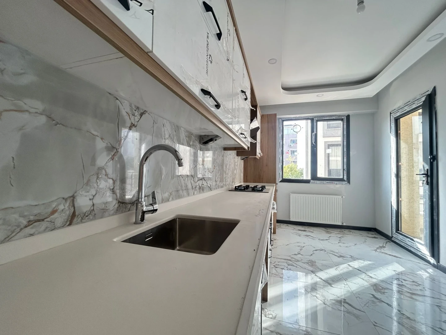 YÜKSEL'DEN TUZCUMURATTA AYRI MUTFAK D.GAZLI 2+1 SIFIR DAİRE