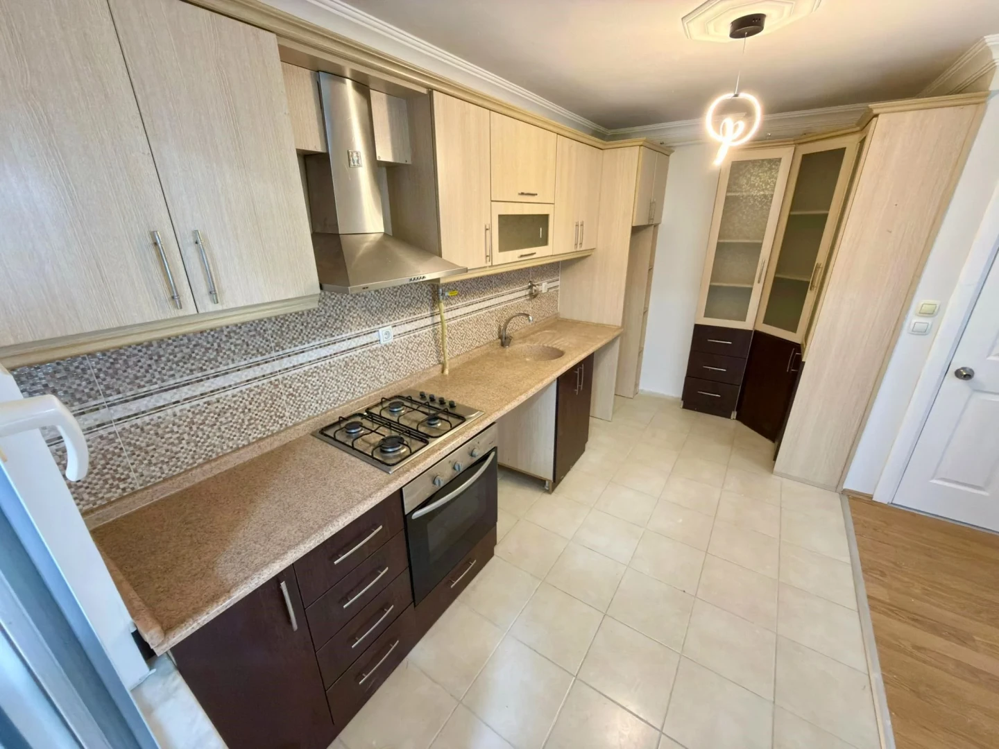 YÜKSELDEN ALTINKUMDA DOĞALGAZLI DENİZE 350 M SATILIK 2+1 DAİRE