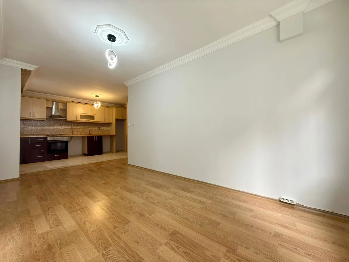 YÜKSELDEN ALTINKUMDA DOĞALGAZLI DENİZE 350 M SATILIK 2+1 DAİRE