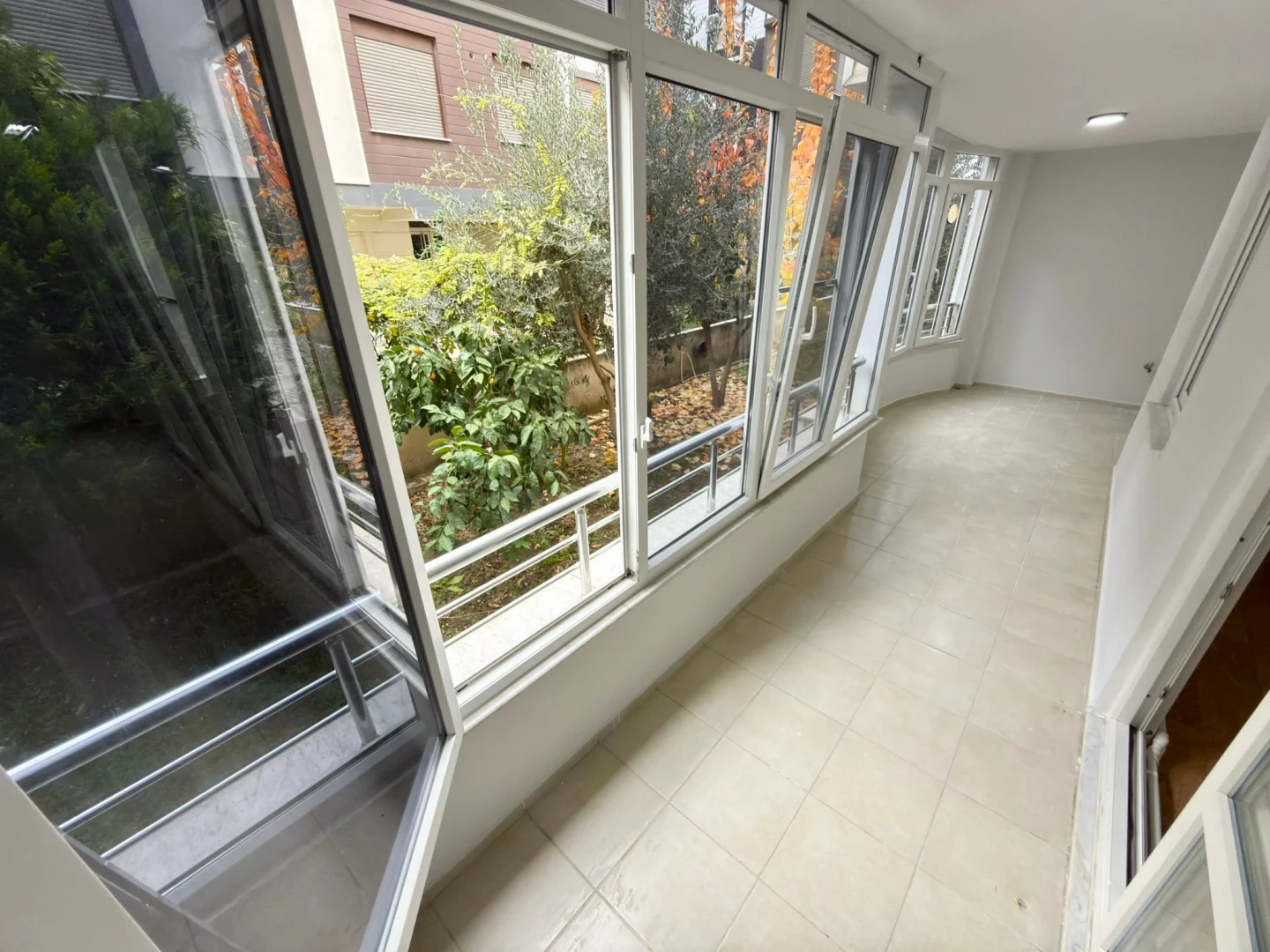 YÜKSELDEN ALTINKUMDA DOĞALGAZLI DENİZE 350 M SATILIK 2+1 DAİRE