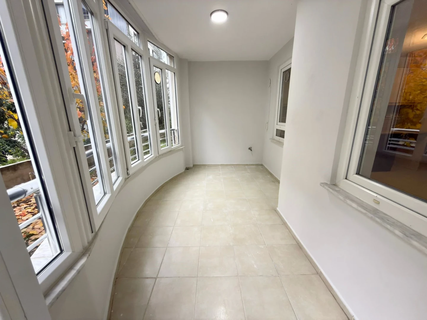 YÜKSELDEN ALTINKUMDA DOĞALGAZLI DENİZE 350 M SATILIK 2+1 DAİRE