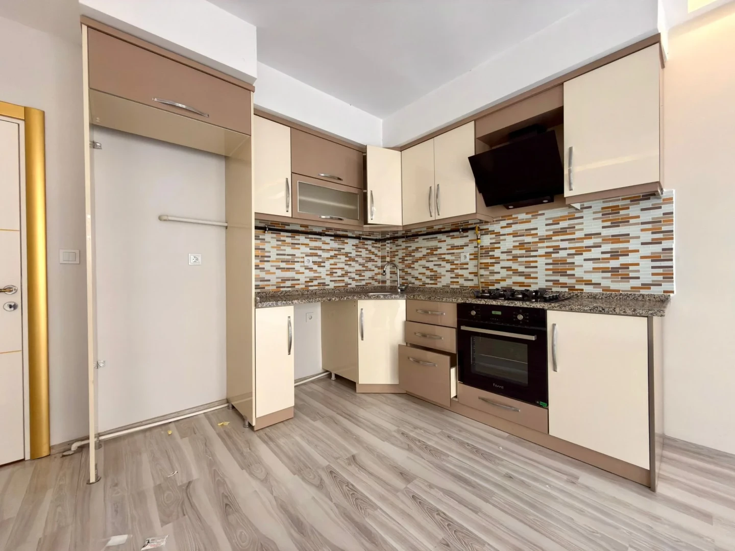 YÜKSELDEN ALTINKUMDA DOĞALGAZLI SIFIR AYARINDA ARAKAT 2+1 DAİRE