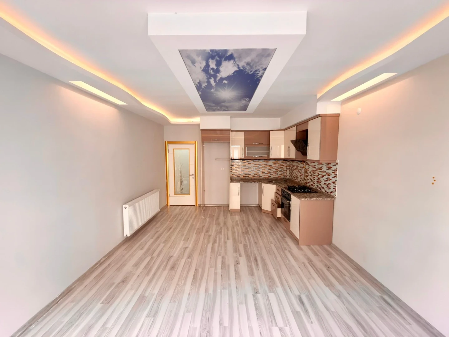 YÜKSELDEN ALTINKUMDA DOĞALGAZLI SIFIR AYARINDA ARAKAT 2+1 DAİRE