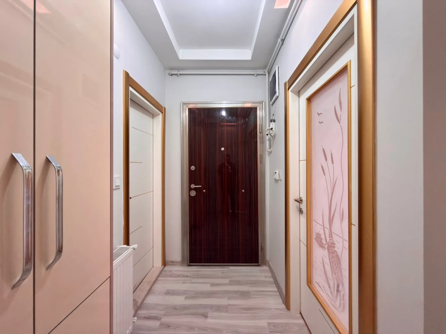 YÜKSELDEN ALTINKUMDA DOĞALGAZLI SIFIR AYARINDA ARAKAT 2+1 DAİRE
