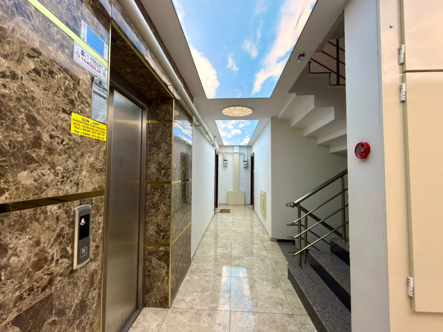YÜKSELDEN ALTINKUMDA DOĞALGAZLI SIFIR AYARINDA ARAKAT 2+1 DAİRE